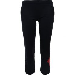 Under Armour BIG LOGO Spodnie treningowe black. Czarne spodnie chłopięce Under Armour, z materiału. Za 189,00 zł.