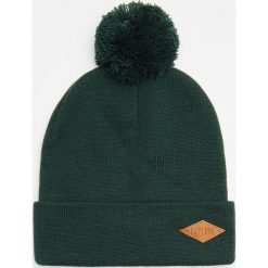 Czapka z naszywką - Khaki. Brązowe czapki damskie Cropp, z aplikacjami. W wyprzedaży za 15,99 zł.