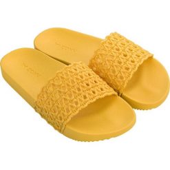 Zaxy Pantofle damskie Snap Mesh Slide 17669-90106 Yellow (rozmiar 35-36). Żółte kapcie damskie Zaxy, z materiału. W wyprzedaży za 92,00 zł.