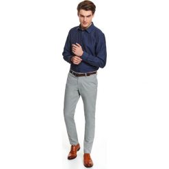 Koszula długi rękaw męska shaped fit. Koszule męskie Top Secret, m, bez wzorów, eleganckie, z klasycznym kołnierzykiem, z długim rękawem. W wyprzedaży za 79,99 zł.