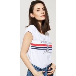 T-shirt z kotwicą - Biały. Białe t-shirty damskie House, s. W wyprzedaży za 29,99 zł.
