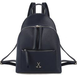 Plecak w kolorze granatowym - 36 x 27 x 11 cm. Niebieskie plecaki damskie Beverly Hills Polo Club, bez wzorów, ze skóry. W wyprzedaży za 149,95 zł.