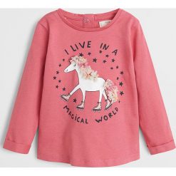 Mango Kids - Longsleeve dziecięcy Corni 80-104 cm. Różowe bluzki dziewczęce Mango Kids, z nadrukiem, z bawełny, z okrągłym kołnierzem, z krótkim rękawem, krótkie, bez kaptura. Za 49,90 zł.
