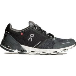 Buty ON RUNNING CLOUDFLYER MAN Czarny. Czarne buty sportowe męskie marki On Running, z gumy, bez zapięcia, do biegania. Za 740,00 zł.