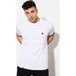 T-shirt Edward Orlovski White " Watermelon". Białe t-shirty męskie Edward Orlovski, l, z haftami, z bawełny, eleganckie, bez kołnierzyka. Za 45,00 zł.