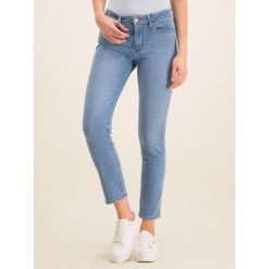 Jeansy Slim Fit Levi's® 712™ 18884-0190. Niebieskie jeansy damskie s. W wyprzedaży za 399,00 zł.
