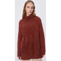 Puszysty sweter z golfem - Brązowy. Pomarańczowe swetry damskie Sinsay, s. Za 69,99 zł.