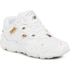 Sneakersy NEW BALANCE - WL850GFB Biały. Białe półbuty damskie New Balance, na co dzień, z aplikacjami, ze skóry ekologicznej, bez obcasa, na płaskiej podeszwie, bez zapięcia. Za 449,00 zł.