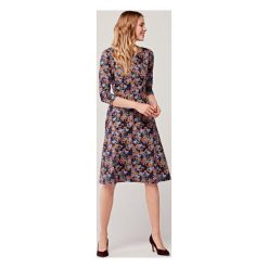 Sukienka Asteria Marguerite 32 wielokolorowy. Sukienki damskie Marie Zélie, na co dzień, s, w paski, z bawełny, eleganckie, bez kołnierzyka, bez rękawów, proste. Za 397,00 zł.