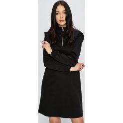 Scotch & Soda - Sukienka. Czarne sukienki damskie Scotch & Soda, na co dzień, s, bez wzorów, z bawełny, casualowe, bez kołnierzyka, bez rękawów, mini, proste. W wyprzedaży za 399,90 zł.