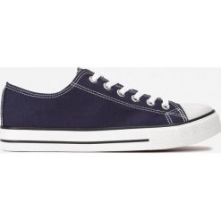 Granatowe Trampki Harleen. Niebieskie trampki męskie Born2be, na sznurówki. Za 59,99 zł.