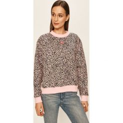 Nike Sportswear - Bluza. Różowe bluzy damskie Nike Sportswear, m, bez wzorów, z bawełny, bez rękawów, bez kaptura. W wyprzedaży za 179,90 zł.