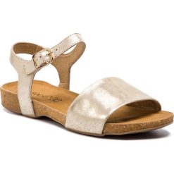 Sandały LASOCKI - RST-141-02 Gold. Żółte klapki damskie Lasocki, bez wzorów, ze skóry, bez obcasa. Za 119,99 zł.