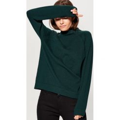 Sweter z półgolfem - Zielony. Zielone swetry klasyczne damskie marki Mohito, m. Za 99,99 zł.