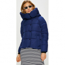 Only - Kurtka. Niebieskie kurtki damskie ONLY, l, z poliesteru, z kapturem. Za 259,90 zł.