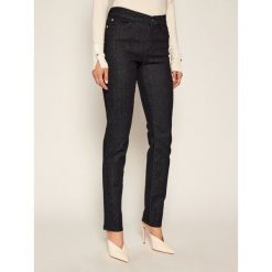 Jeansy Slim Fit Emporio Armani 6G2J18 2D6FZ 0941. Niebieskie jeansy damskie Emporio Armani, bez wzorów, z jeansu. W wyprzedaży za 359,00 zł.