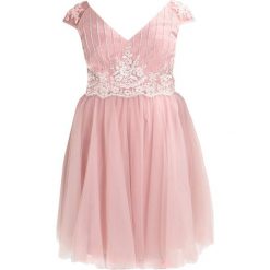 Sukienki hiszpanki: Chi Chi London Curvy MILLIE Sukienka koktajlowa pink