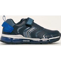Geox - Buty dziecięce. Niebieskie trampki chłopięce Geox, bez wzorów, ze skóry, sportowe, z okrągłym noskiem, bez zapięcia. W wyprzedaży za 249,90 zł.