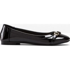 Baleriny bonprix czarny. Czarne baleriny damskie bonprix, bez wzorów, bez obcasa. Za 59,99 zł.