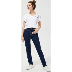 Jeansy typu regular. Niebieskie jeansy damskie Moodo, l. Za 89,99 zł.