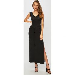 Answear - Sukienka. Czarne sukienki damskie ANSWEAR, na co dzień, s, bez wzorów, z elastanu, casualowe, bez kołnierzyka, bez rękawów, maxi, proste. W wyprzedaży za 49,90 zł.
