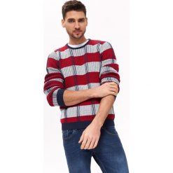 Sweter w paski. Czerwone swetry męskie Top Secret, na lato, xxl, w paski, z dzianiny, z okrągłym kołnierzem, bez kaptura. W wyprzedaży za 44,99 zł.