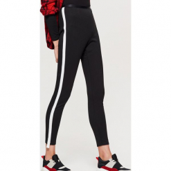 Jegginsy z lampasem - Czarny. Czarne legginsy Cropp, l. Za 59,99 zł.