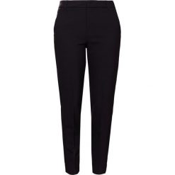 MAX&Co. CALLA Spodnie materiałowe black. Czarne spodnie damskie marki MAX&Co., z elastanu. W wyprzedaży za 431,40 zł.