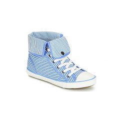 Buty André GIROFLE. Białe trampki i tenisówki damskie Andre, bez wzorów, bez zapięcia. Za 135,20 zł.