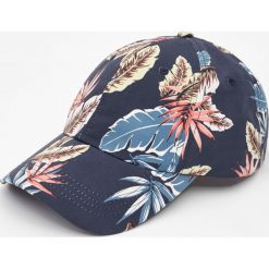 Czapka w kwiaty. Szare czapki męskie Pull&Bear, w kwiaty. Za 59,90 zł.