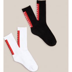 Skarpety 2 pack - Biały. Białe skarpetki męskie Reserved, bez wzorów. Za 24,99 zł.