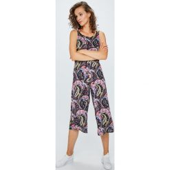 Answear - Kombinezon Boho Bandit. Kombinezony damskie ANSWEAR, na co dzień, s, bez wzorów, z wiskozy, casualowe, z okrągłym kołnierzem, bez rękawów. W wyprzedaży za 59,90 zł.