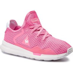 Sneakersy LE COQ SPORTIF - Solas 1910488 Pink Carnation/Optical White. Różowe półbuty damskie le coq sportif, bez wzorów, ze skóry ekologicznej, bez obcasa, na płaskiej podeszwie, bez zapięcia. W wyprzedaży za 249,00 zł.