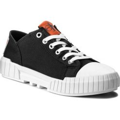 Trampki CALVIN KLEIN JEANS - Bianca R8815 Black. Czarne półbuty damskie Calvin Klein Jeans, bez wzorów, z jeansu, na sznurówki. W wyprzedaży za 299,00 zł.
