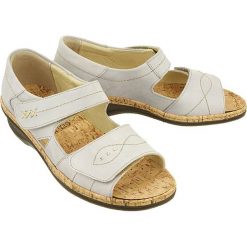 COMFORTABEL 710872-9 ivory, sandały damskie. Sandały damskie Comfortabel, bez wzorów, ze skóry, bez obcasa, bez zapięcia. Za 309,90 zł.