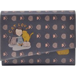 Kopertówka "Cat Love" z kolorowym wzorem - 20,5 x 16 x 7,5 cm. Kopertówki damskie Dogo, w paski, z poliesteru, przez ramię, bez dodatków. W wyprzedaży za 169,95 zł.