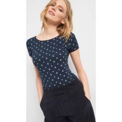 T-shirt ze wzorem. Niebieskie bluzki damskie Orsay, xs, bez wzorów, z elastanu, z okrągłym kołnierzem, z krótkim rękawem. Za 24,99 zł.