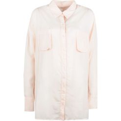 Tommy Hilfiger Koszula "Estelle". Koszulki damskie TOMMY HILFIGER, bez wzorów, z tkaniny, polo, bez rękawów. Za 189,00 zł.