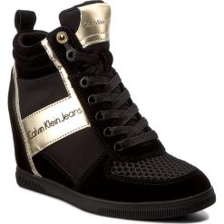Sneakersy CALVIN KLEIN JEANS - Beth R0648 Black/Gold. Czarne sneakersy damskie marki Calvin Klein Jeans, bez wzorów, z jeansu, bez obcasa, na obcasie, bez zapięcia. Za 609,90 zł.
