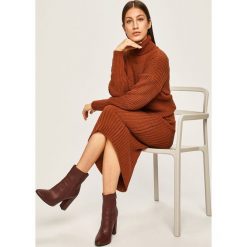 Answear - Komplet sweter + spódnica. Pomarańczowe spódniczki damskie ANSWEAR, na co dzień, uniwersalny, bez wzorów, z dzianiny, casualowe, z obniżonym stanem, długie, midi, proste. W wyprzedaży za 69,90 zł.