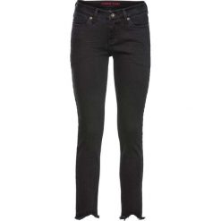 Dżinsy SKINNY z nogawkami bez obszycia bonprix czarny denim. Czarne boyfriendy damskie bonprix, z denimu. Za 89,99 zł.