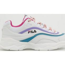 Fila - Buty Ray Low. Białe buty sportowe damskie Fila, bez wzorów, z gumy, sportowe. Za 429,90 zł.