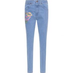 Jeansy Regular Fit Wrangler Mom W246WP76Q. Niebieskie jeansy damskie Wrangler, bez wzorów, z bawełny. W wyprzedaży za 239,00 zł.