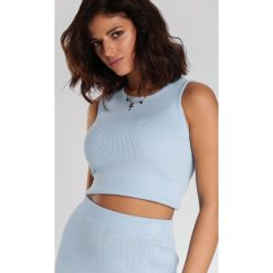 Jasnoniebieski Top Munro. Niebieskie bluzki damskie Renee, s, bez wzorów, bez kołnierzyka, bez rękawów. Za 79,99 zł.