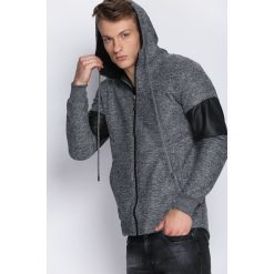 Szara Bluza Striving. Szare bejsbolówki męskie Born2be, l. Za 69,99 zł.