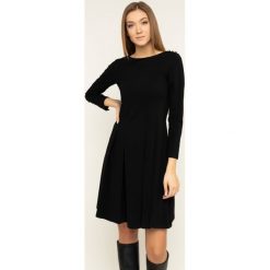 Sukienka koktajlowa Luisa Spagnoli Garanzia 536351. Czarne sukienki damskie Luisa Spagnoli, m, bez wzorów, z elastanu, wizytowe, bez kołnierzyka, bez rękawów. W wyprzedaży za 769,00 zł.