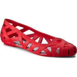 Półbuty MELISSA - Jw+Melissa Jean Ad 31557 Red/Grey 50876. Czerwone półbuty damskie Melissa, bez wzorów, z gumy, bez obcasa, na obcasie. W wyprzedaży za 229,00 zł.