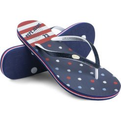 Japonki Pepe Jeans. Szare klapki damskie Pepe Jeans, bez wzorów, z jeansu, bez obcasa. Za 95,00 zł.
