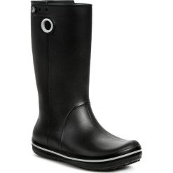 Kalosze CROCS - Crocband Jaunt Womens 10970 Black. Czarne kalosze damskie marki Crocs, bez wzorów, z tworzywa sztucznego, bez obcasa. W wyprzedaży za 149,00 zł.