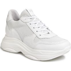 Sneakersy STEVE MADDEN - Zela-P SM11000350-03001-107 White Leather. Białe półbuty damskie Steve Madden, na co dzień, bez wzorów, ze skóry, bez obcasa, na płaskiej podeszwie, bez zapięcia. Za 519,00 zł.